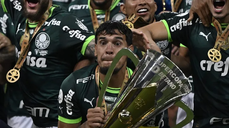 Foto: Mateus Bonomi/AGIF - Gustavo Gómez pode levantar taça