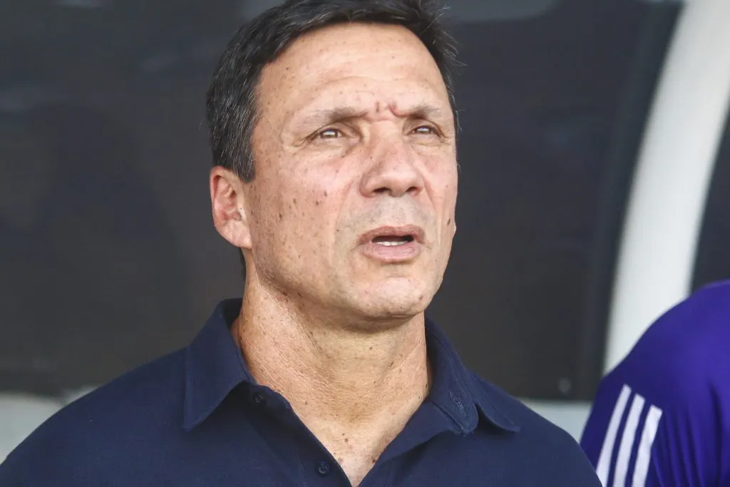 Ze Ricardo tecnico do Cruzeiro durante partida contra o Coritiba no estadio Durival de Britto pelo campeonato Brasileiro A 2023. Foto: Gabriel Machado/AGIF