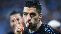 Atacante do Grêmio, Suárez comemora mais um gol pelo Tricolor. Foto: Maxi Franzoi/AGIF