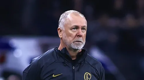 Mano começou o ano no comando do Internacional. Foto: Marcello Zambrana/AGIF