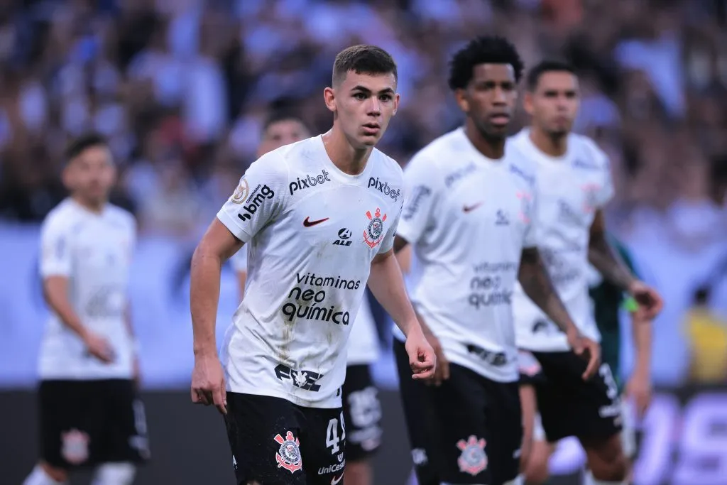 Foto: Ettore Chiereguini/AGIF - Gabriel Moscardo em ação pelo Corinthians