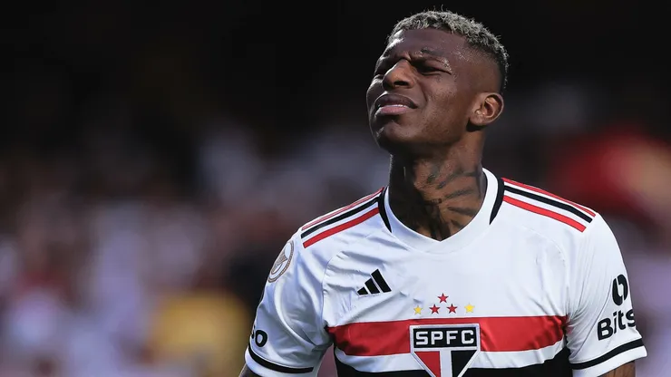 Arboleda jogador do São Paulo durante partida contra o Botafogo no Morumbi pelo campeonato Brasileiro A 2023. Foto: Ettore Chiereguini/AGIF