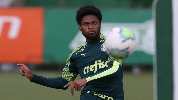 Luix Adriano saiu pelas portas do fundo do Palmeiras. Foto: César Greco- Palmeiras