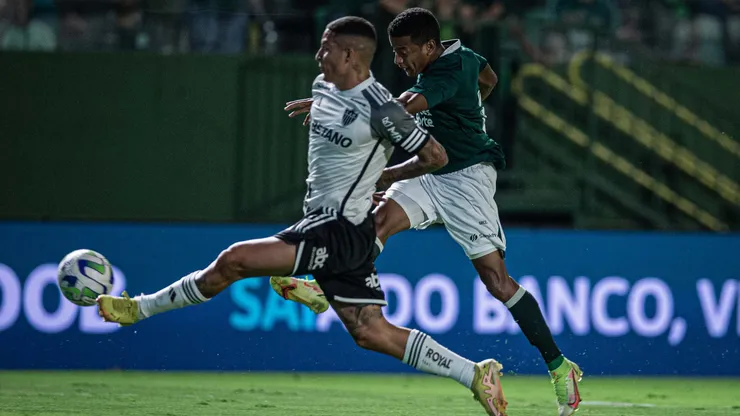 Maguinho jogador do Goiás durante partida contra o Atletico-MG no estadio Serrinha pelo campeonato Brasileiro A 2023. Isabela Azine/AGIF