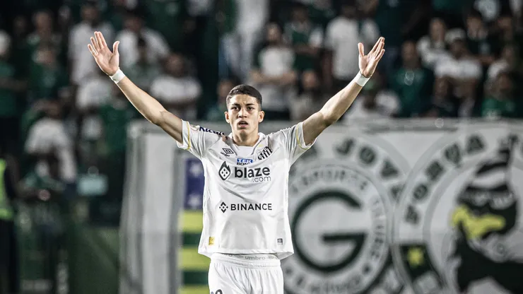 Jair Cunha, revelado pelo Santos, em sua estreia pelo profissional. Foto: Raul Baretta/Santos FC