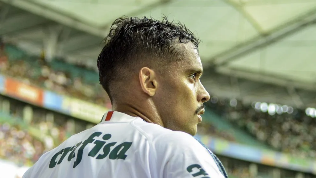 Gustavo Scarpa atuando pelo Palmeiras - Foto: Jhony Pinho/AGIF