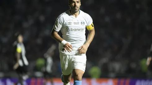 Luis Suárez marcou seu primeiro Hat-Trick pelo Grêmio Foto: Jorge Rodrigues/AGIF