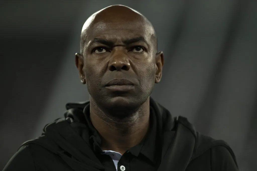 Botafogo avalia retorno de Caçapa após duelo contra o Bragantino. Foto: Jorge Rodrigues/AGIF