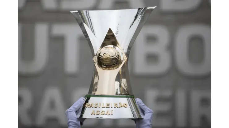 Troféu do Campeonato Brasileiro 2023. Foto: Lucas Figueiredo/CBF