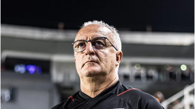 Dorival Júnior soma muitas vitórias na Vila Belmiro ao longo da carreira Foto: Abner Dourado/AGIF