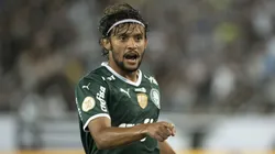 Meio-campista pode acertar com um "rival" do Palmeiras - Foto: Jorge Rodrigues/AGIF.