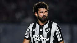 Diego Costa jogador do Botafogo durante partida contra o Grêmio no Brasileiro