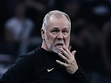 Ex-atacante do Corinthians, brilha no Mundial de Clubes e situação chega para Mano Menezes