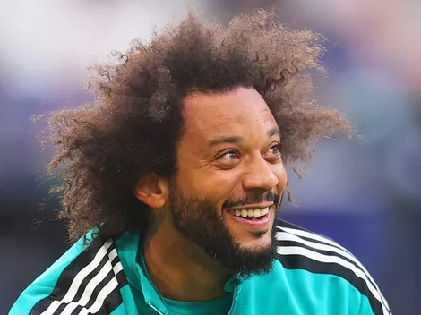 AGORA: Marcelo entra na onda da torcida do Flamengo para fazer piada com o Botafogo