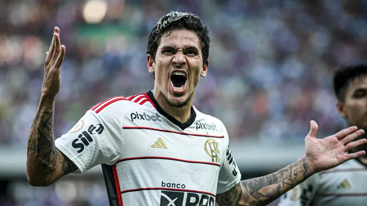 Pedro é um dos maiores artilheiros da história do Flamengo. Kely Pereira/AGIF
