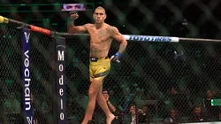 Alex Poatan disputará o cinturão dos meio-pesados no UFC 295. Foto: Getty Images