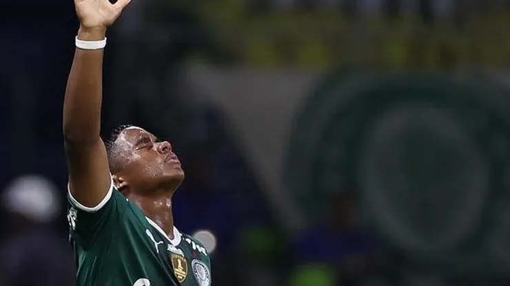 Endrick é reverenciando pela torcida do Flamengo - (Foto: Cesar Greco/Palmeiras