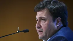 Presidente do Grêmio vem sondando uma nova peça, reprovada pela torcida - Foto: Fernando Alves/AGIF.