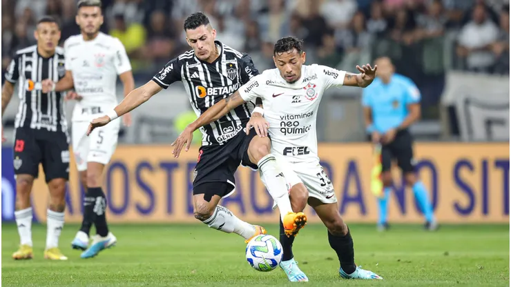 Atlética-MG e Corinthians durante partida no estadio Mineirao pelo campeonato Brasileiro 2023. Gilson Lobo/AGIF