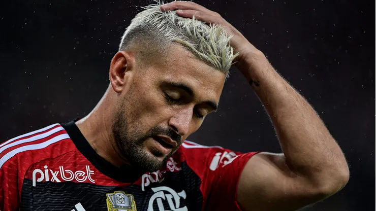 De Arrascaeta jogador do Flamengo durante partida contra o Internacional no estadio Maracana pelo campeonato Brasileiro 2023. Thiago Ribeiro/AGIF