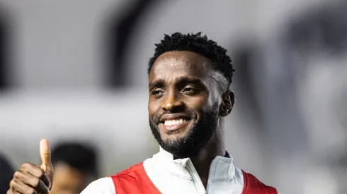 Mendoza é uma das opções para a vaga de Soteldo. Foto: Abner Dourado/AGIF