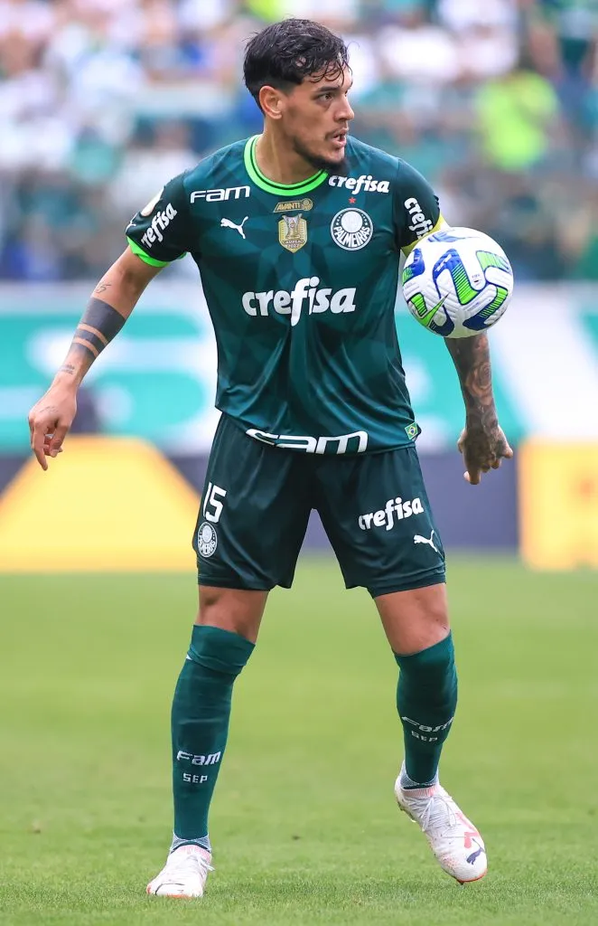 Gustavo Gomez jogador do Palmeiras durante partida contra o Santos no estadio Arena Barueri pelo campeonato Brasileiro A 2023. Foto: Marcello Zambrana/AGIF