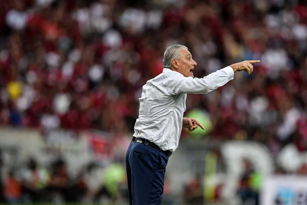 Tite técnico do Flamengo durante partida contra o Vasco. Foto: Thiago Ribeiro/AGIF