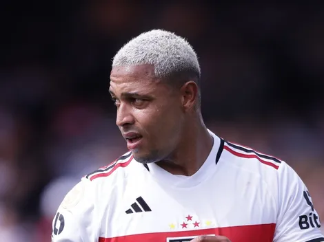 David aparece na escalação do São Paulo e torcida se manifesta CONTRA Dorival