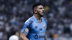 João Paulo, goleiro do Santos, durante partida da equipe. Foto: Fabio Giannelli/AGIF