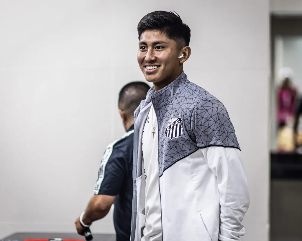 Miguelito voltou a ser relacionado para o time principal do Santos – Foto: Raul Baretta/Santos FC