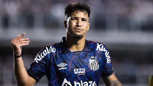 Marcos Leonardo jogador do Santos durante partida contra o Cuiaba no estadio Vila Belmiro pelo campeonato Brasileiro A 2023. Foto: Abner Dourado/AGIF