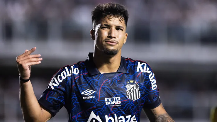 Marcos Leonardo jogador do Santos durante partida contra o Cuiaba no estadio Vila Belmiro pelo campeonato Brasileiro A 2023. Foto: Abner Dourado/AGIF