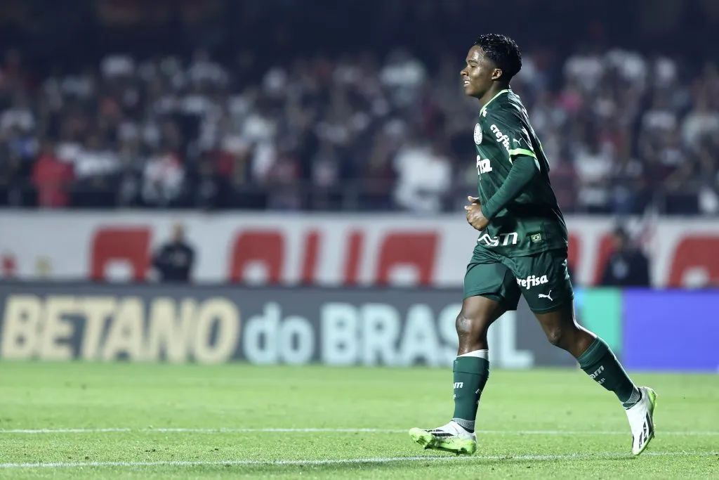 Endrick em atuação pelo Palmeiras – Foto: Marcelo Zambrana/AGIF