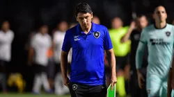 Lucio Flávio técnico do Botafogo durante partida contra o Vasco no estádio São Januário pelo campeonato Brasileiro A 2023. Foto: Thiago Ribeiro/AGIF