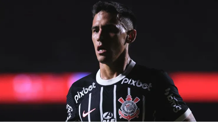 Camisa 10 vem sendo muito criticado pelo desempenho apresentado em decorrência do desempenho apresentado no Corinthians - Foto: Ettore Chiereguini/AGIF.