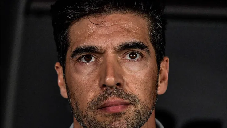 Abel Ferreira é ídolo no Verdão e vai enfrentar o Fla Foto: Thiago Ribeiro/AGIF