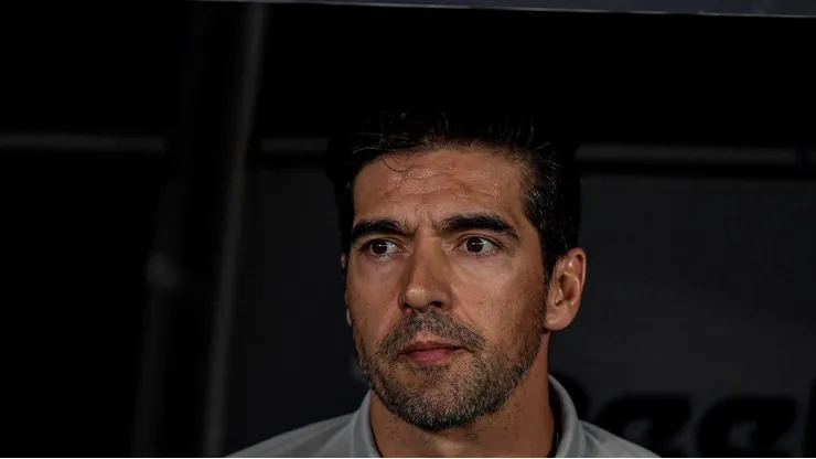 Abel Ferreira deixou Endrick por muito tempo na reserva. Foto: Thiago Ribeiro/AGIF