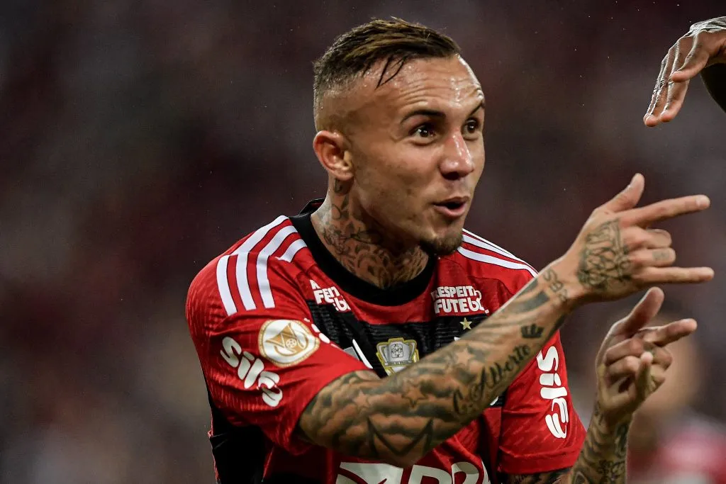 verton Cebolinha jogador do Flamengo comemora seu gol durante partida contra o Gremio no estadio Maracana pelo campeonato BRASILEIRO A 2023. Foto: Thiago Ribeiro/AGIF