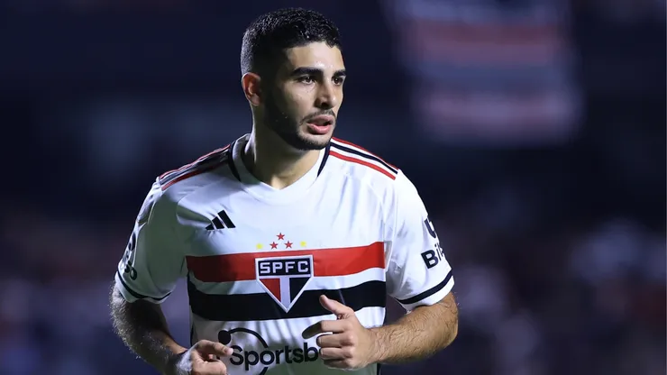 Michel Araújo, jogador do São Paulo, em atuação pelo Brasileirão. Marcello Zambrana/AGIF