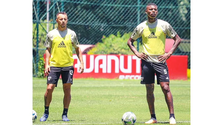 "Período longo de treino e embate com times paulistas em Santos"; a semana do São Paulo no Campeonato Brasileiro - Foto: Twitter São Paulo FC
