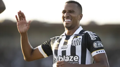 Lucas Braga jogador do Santos durante partida contra o Vasco em São Januário pelo campeonato BRASILEIRO A 2023. Foto: Jorge Rodrigues/AGIF