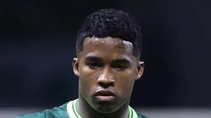 SP - SAO PAULO - 25/10/2023 - BRASILEIRO A 2023, PALMEIRAS X SAO PAULO - Endrick jogador do Palmeiras durante partida contra o Sao Paulo no estadio Arena Allianz Parque pelo campeonato Brasileiro A 2023. Foto: Marcello Zambrana/AGIF