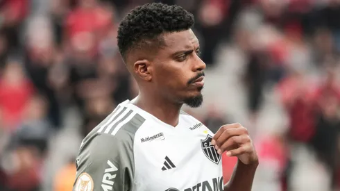 Foto: Robson Mafra/AGIF - Jemerson foi criticado pela torcida