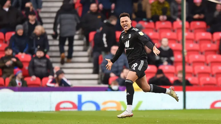 Rodrigo Muniz, jogador do Fulham, comemorando após marcar um gol contra o Stoke City - Nathan Stirk/Getty Images