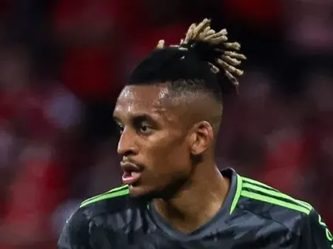 Dalbert busca retomada no Internacional após período turbulento