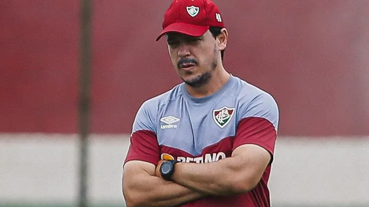 Diniz comanda detalhes finais para a preparação visando a Libertadores - Foto: LUCAS MERÇON / FLUMINENSE F.C.