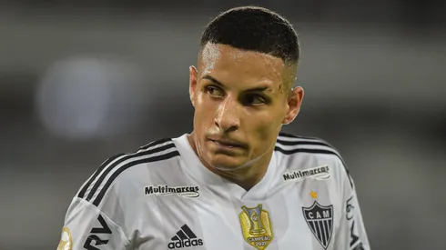 Arana comemora renovação de contrato com o Atlético-MG. Thiago Ribeiro/AGIF