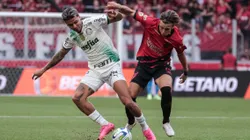 Palmeiras e Athletico-PR se enfrentam na Arena Barueri pela 32ª rodada do Brasileirão. Robson Mafra/AGIF