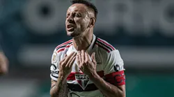 Rafinha exagerou em entrevista após jogo do São Paulo e torcida do Palmeiras não perdoou - Foto: Heber Gomes/AGIF