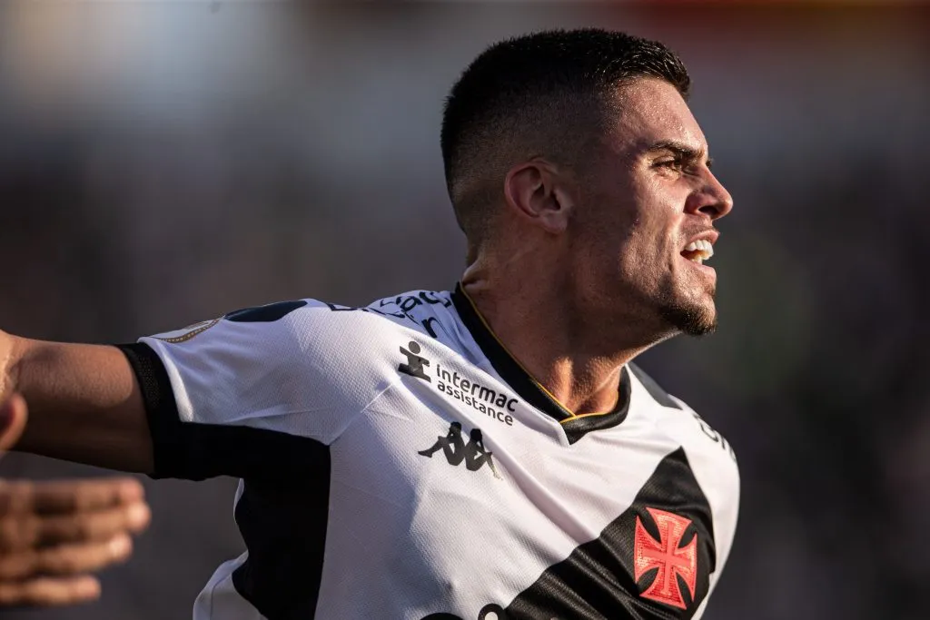 Foto: Isabela Azine/AGIF – Gabriel Pec garantiu a boa para o Vasco